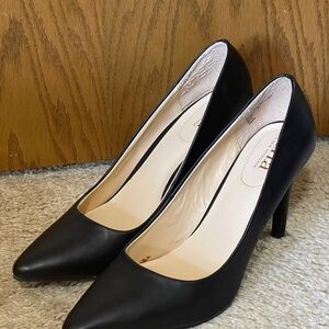 A.N.A. Farrah Black Pump Heels